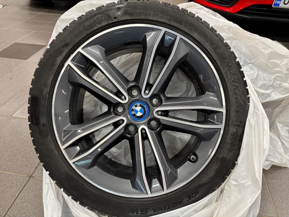 BMW 225 2019