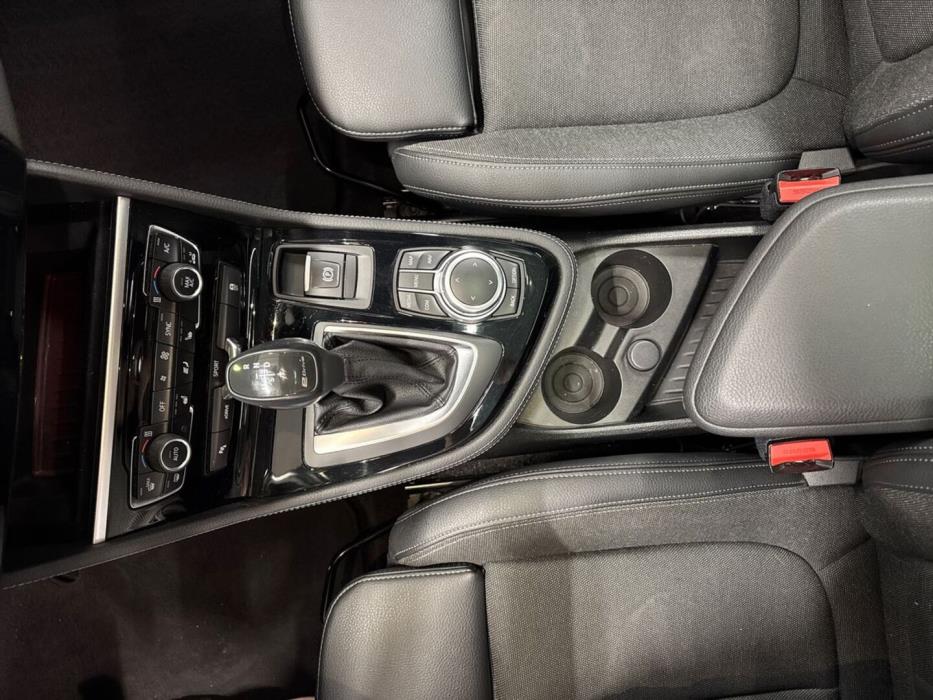BMW 225 2019