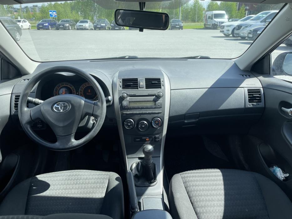 TOYOTA Corolla 2009