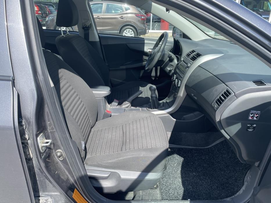 TOYOTA Corolla 2009