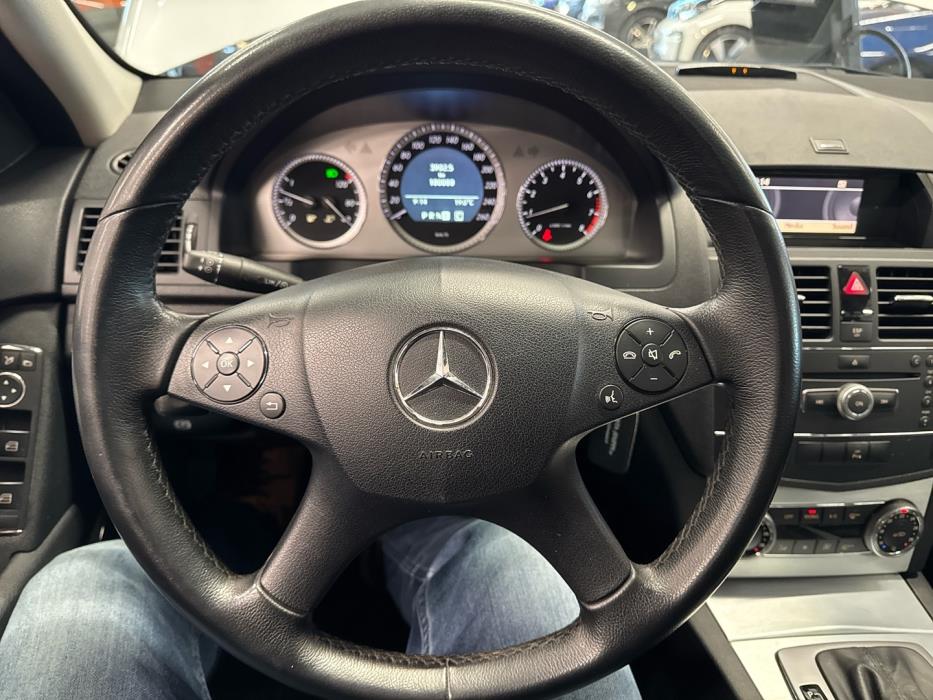 MERCEDES-BENZ C 2009
