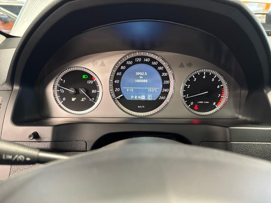 MERCEDES-BENZ C 2009
