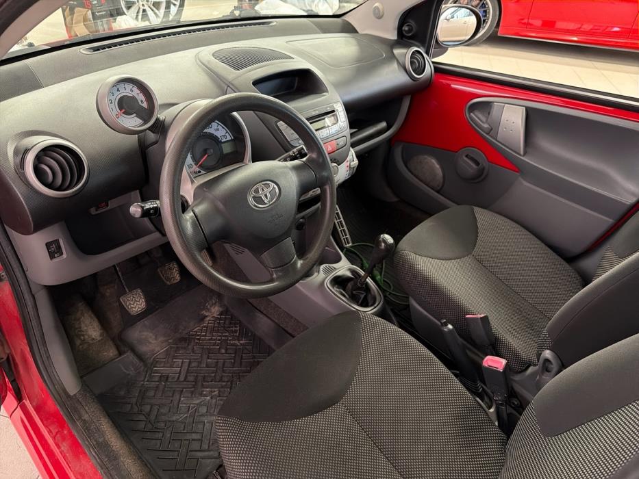 TOYOTA AYGO 2009