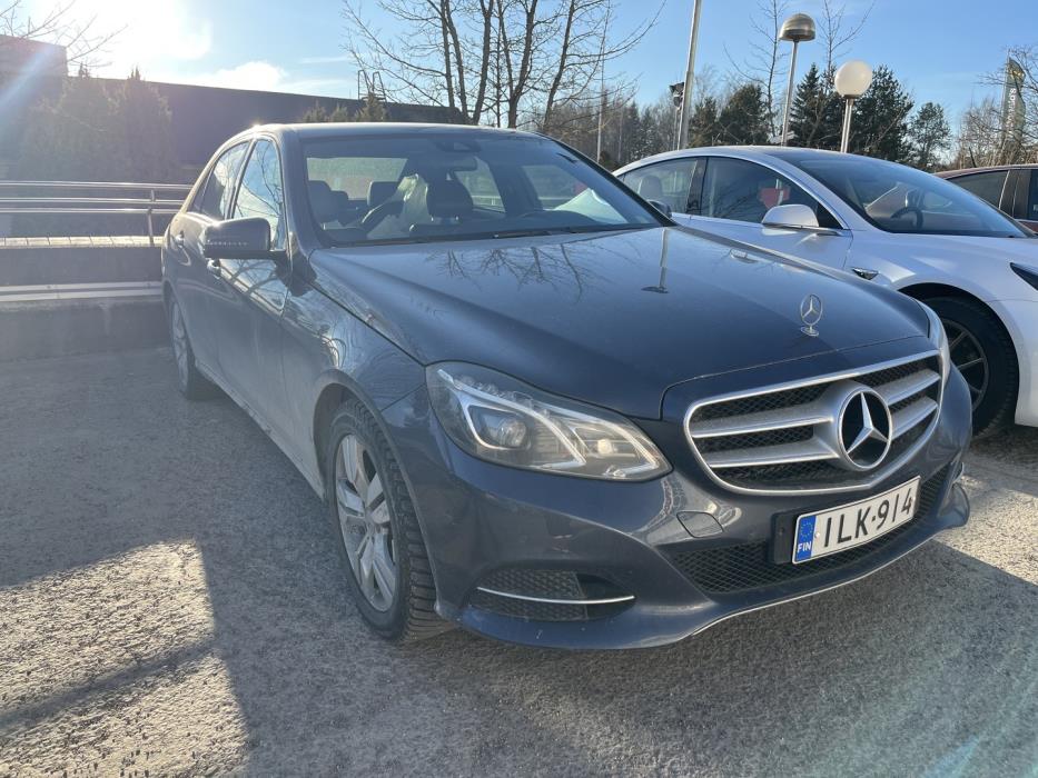 MERCEDES-BENZ E 2013