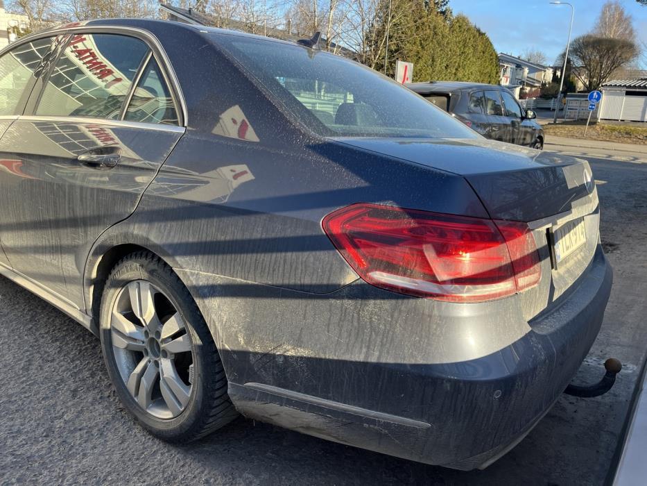 MERCEDES-BENZ E 2013