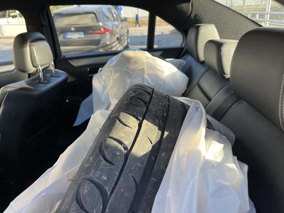 MERCEDES-BENZ E 2013