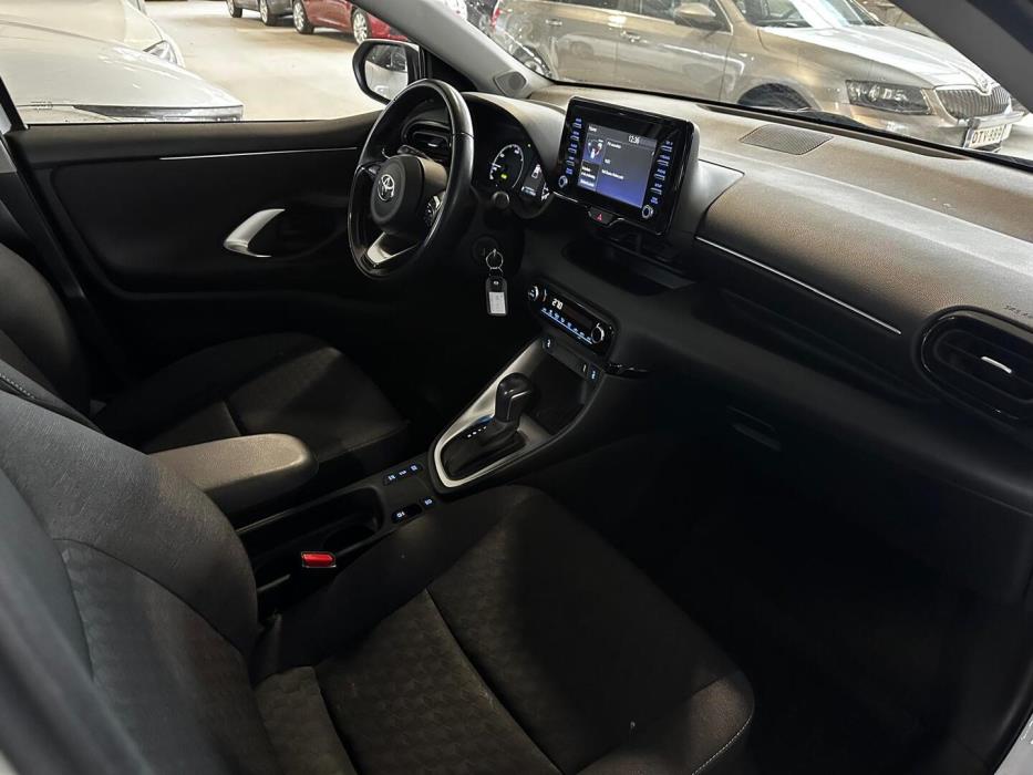 TOYOTA Yaris 2022