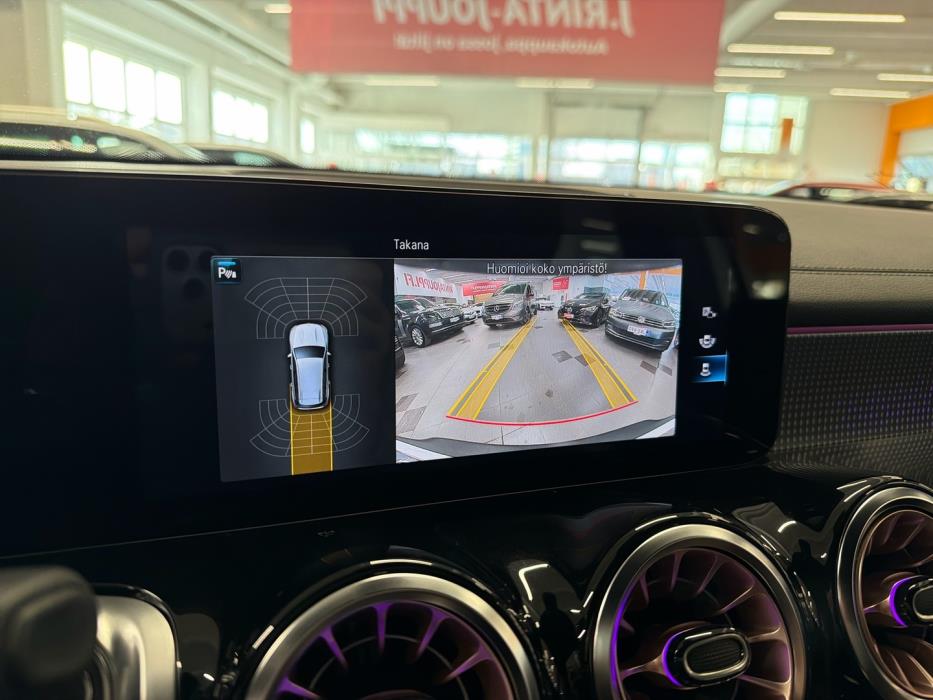 MERCEDES-BENZ EQB 2022