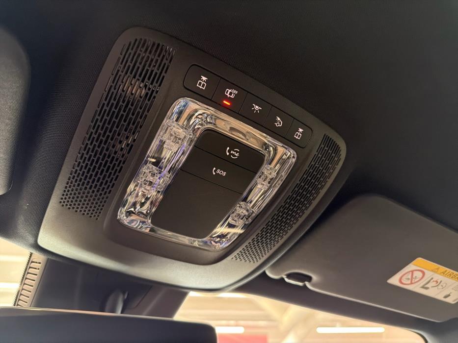 MERCEDES-BENZ EQB 2022