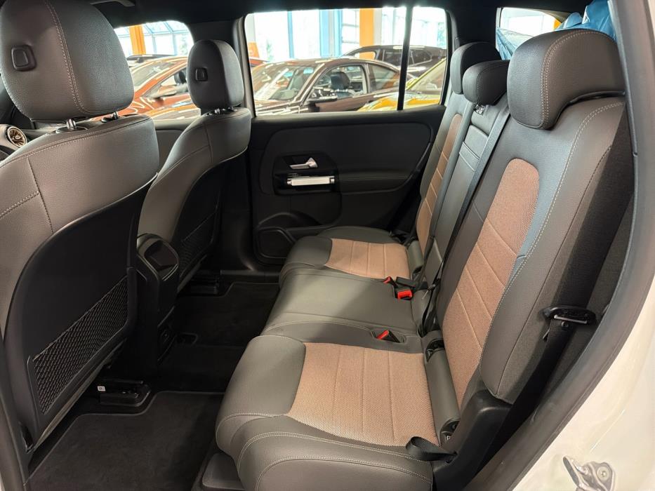 MERCEDES-BENZ EQB 2022