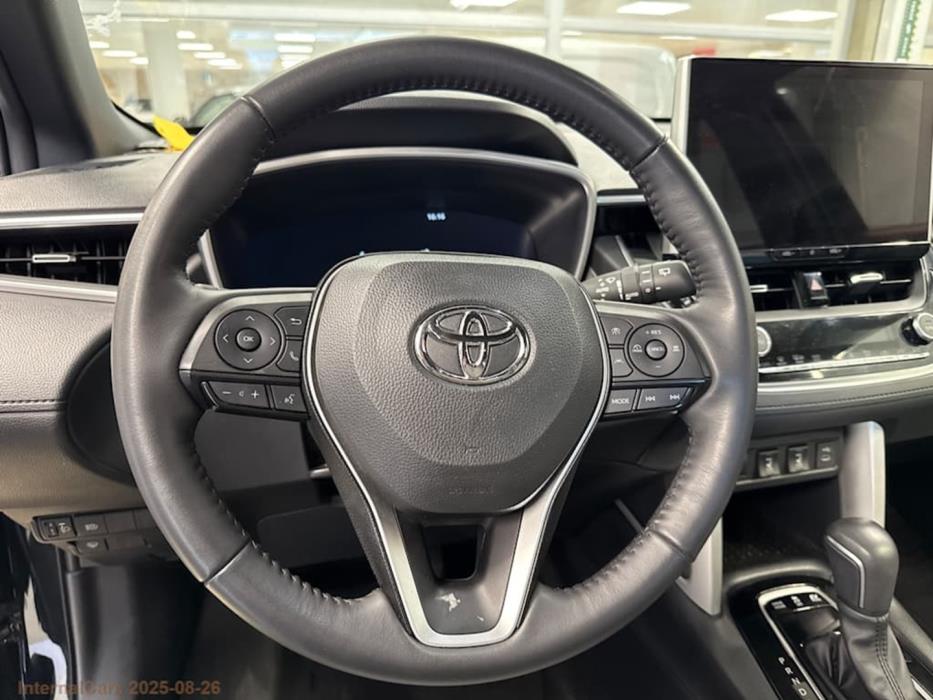 TOYOTA Corolla Cross 2024