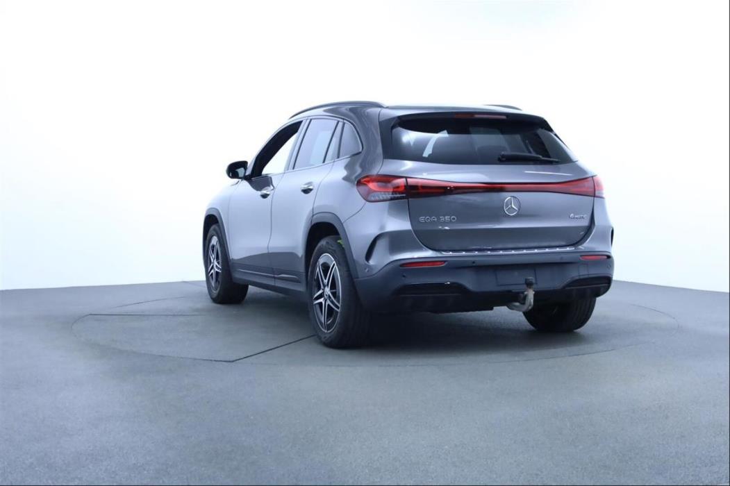 MERCEDES-BENZ EQA 2023