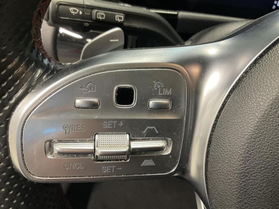 MERCEDES-BENZ EQA 2023