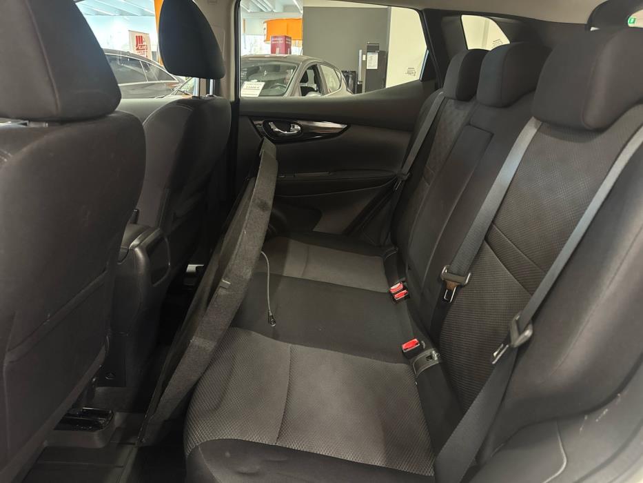 NISSAN Qashqai 2017