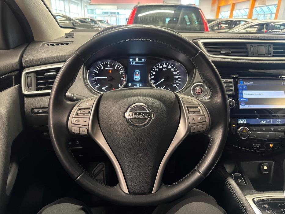 NISSAN Qashqai 2017