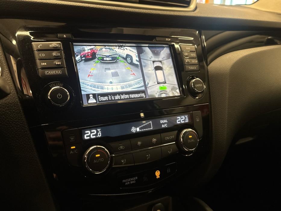 NISSAN Qashqai 2017