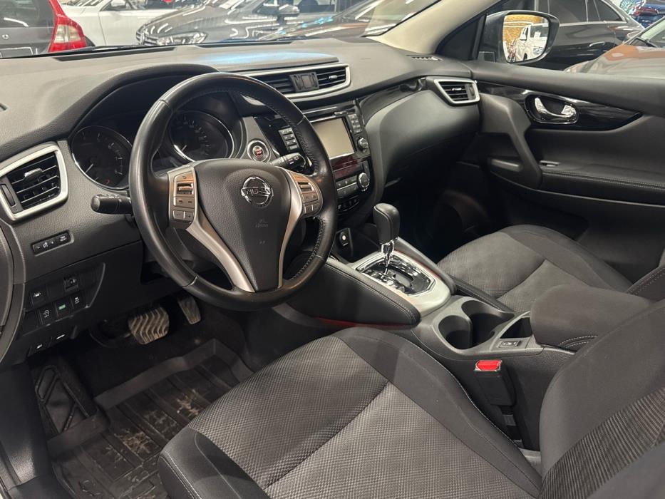 NISSAN Qashqai 2017