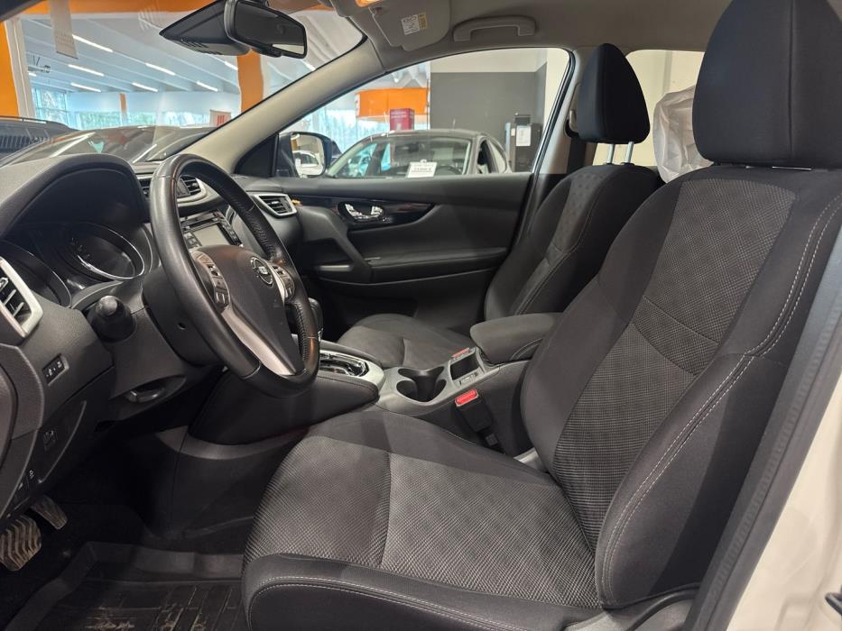 NISSAN Qashqai 2017