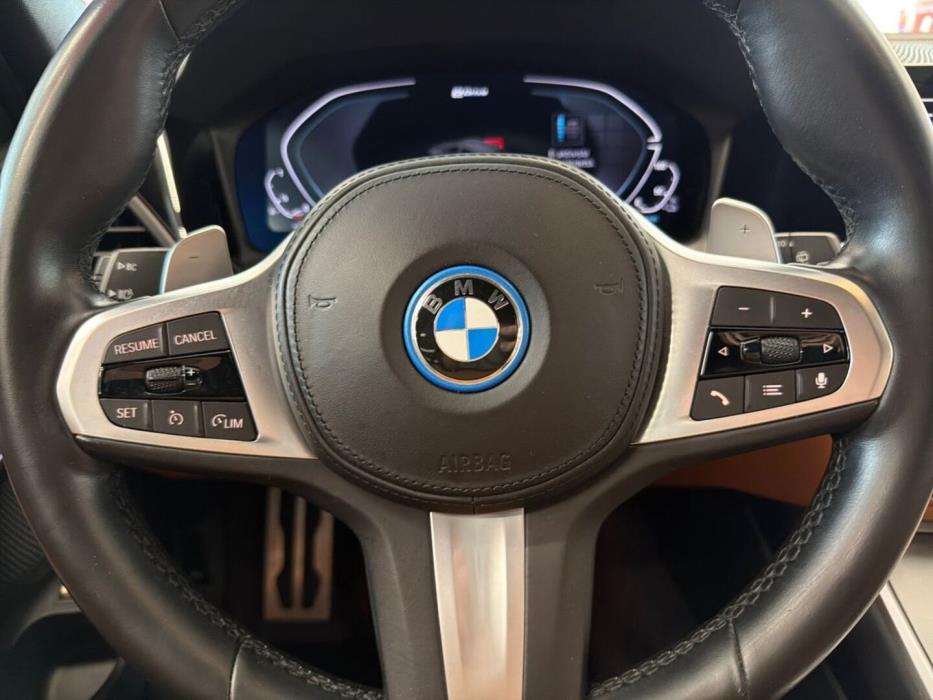 BMW 330 2022
