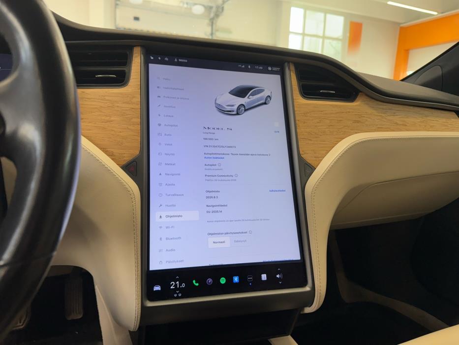 TESLA Model S 2020