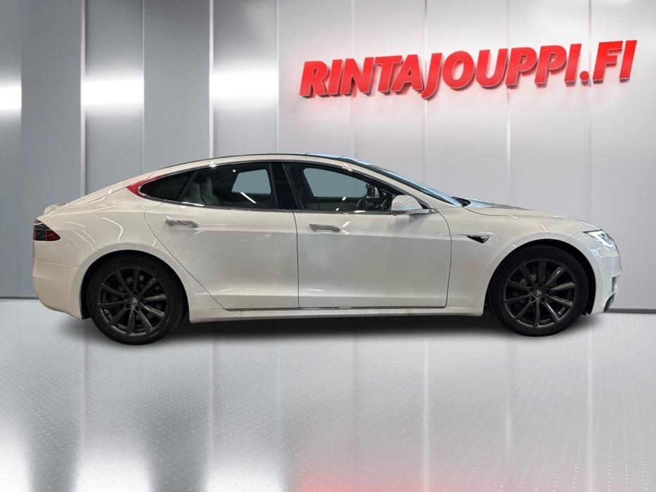 TESLA Model S 2020