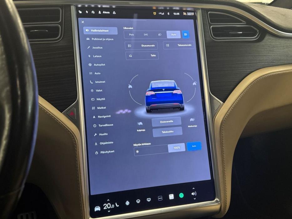 TESLA Model X 2016