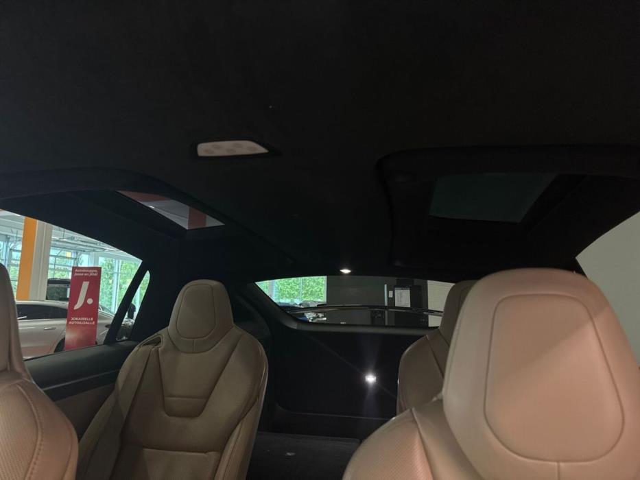 TESLA Model X 2016