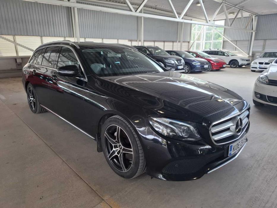 MERCEDES-BENZ E 2017