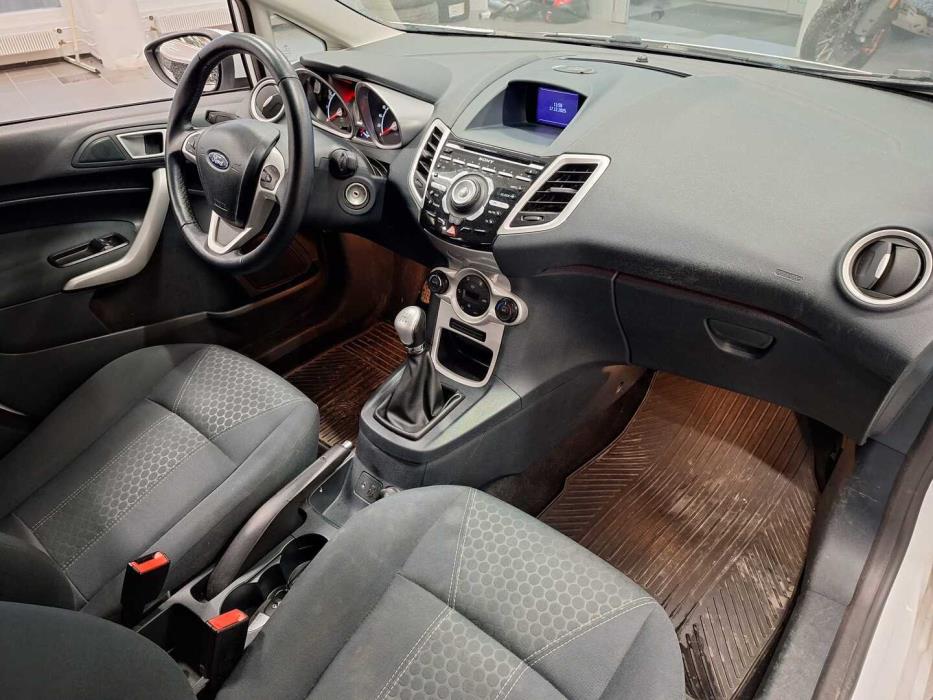 FORD Fiesta 2011