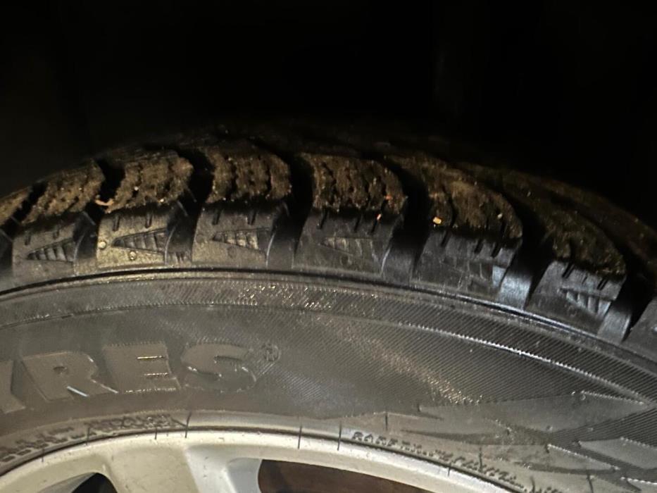 VOLKSWAGEN Touran 2016