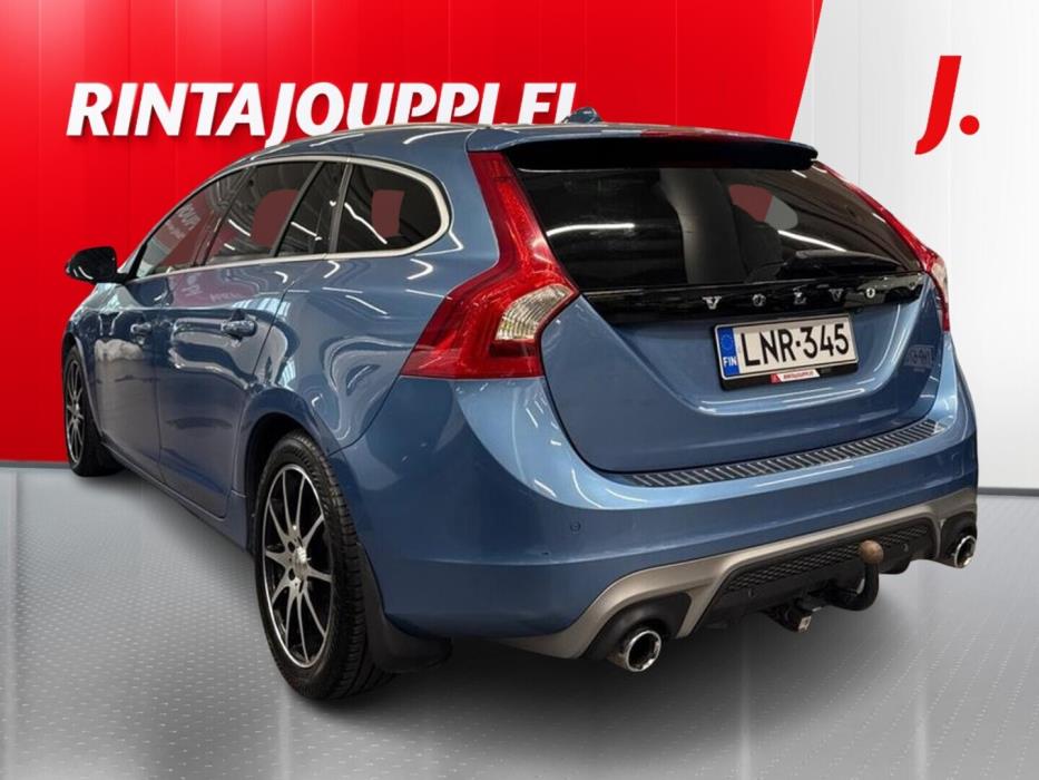 VOLVO V60 2017