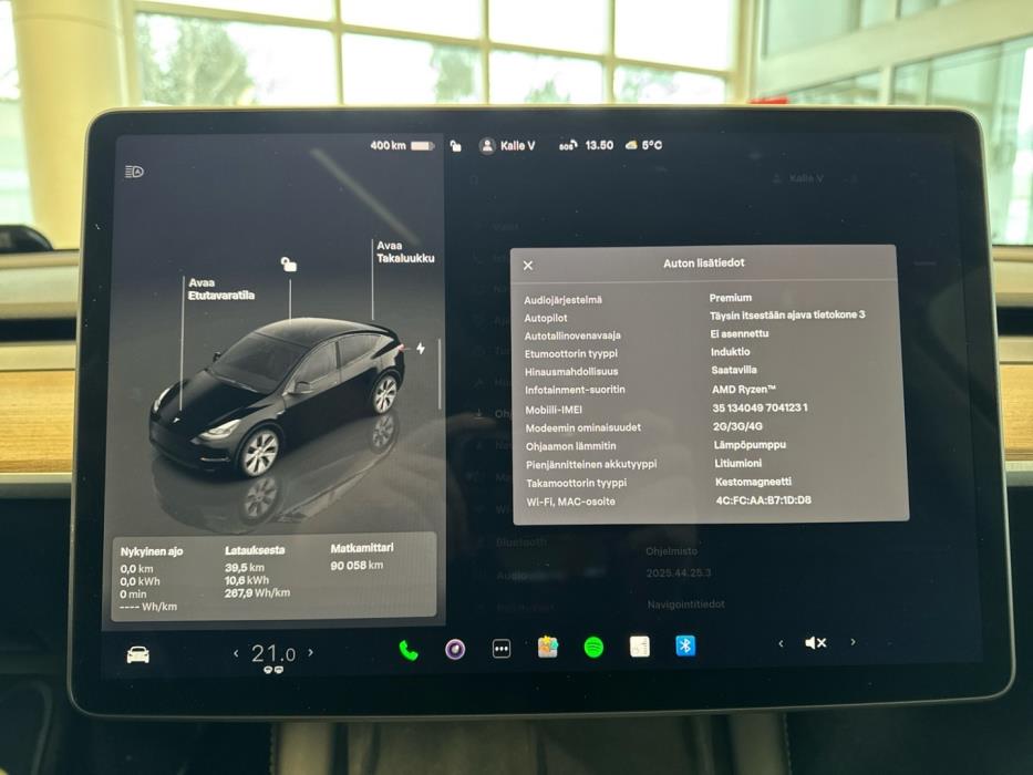 TESLA Model Y 2023