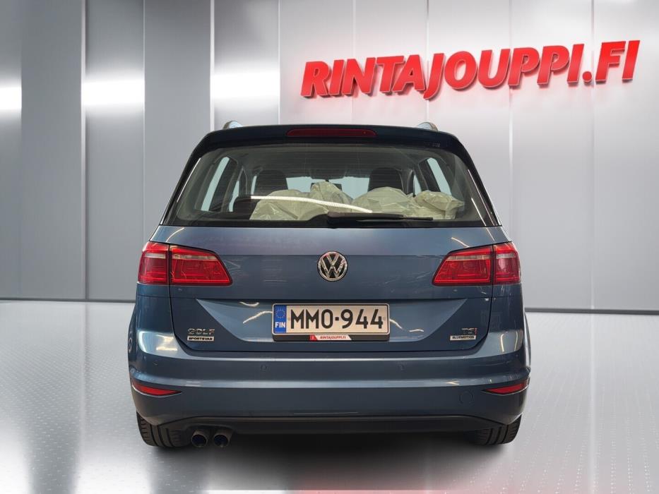 VOLKSWAGEN Golf Sportsvan 2016
