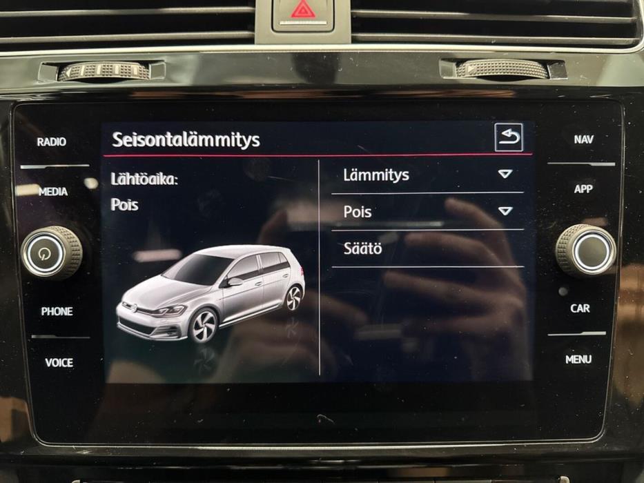 VOLKSWAGEN Golf 2018