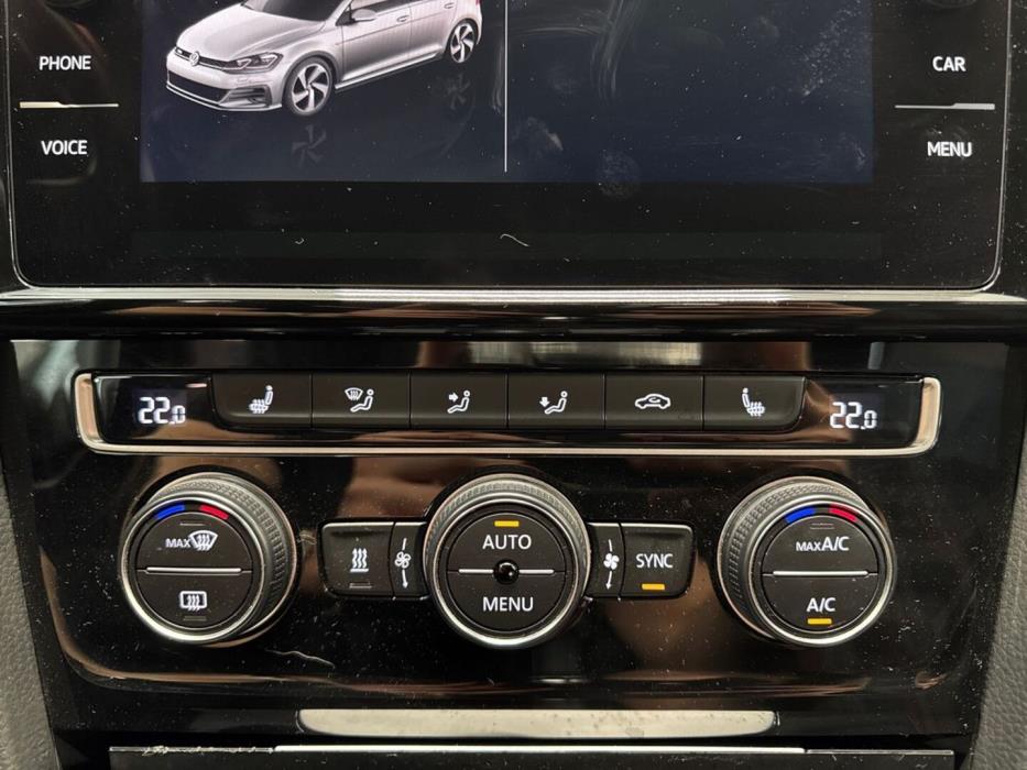 VOLKSWAGEN Golf 2018