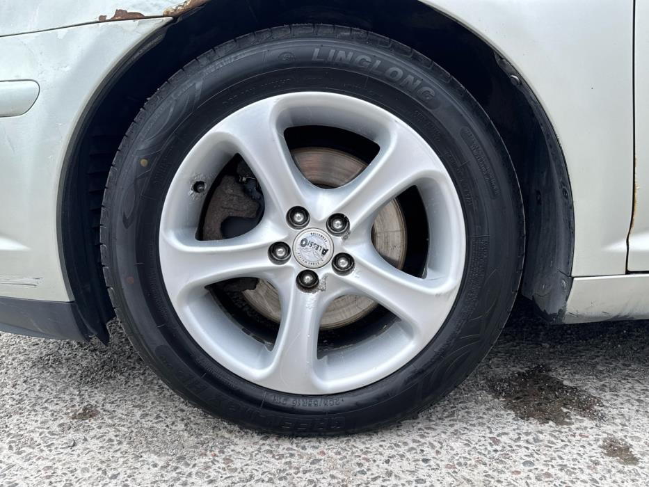 TOYOTA Avensis 2004