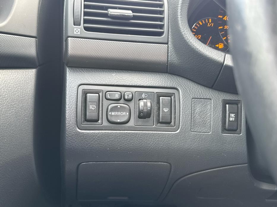 TOYOTA Avensis 2004