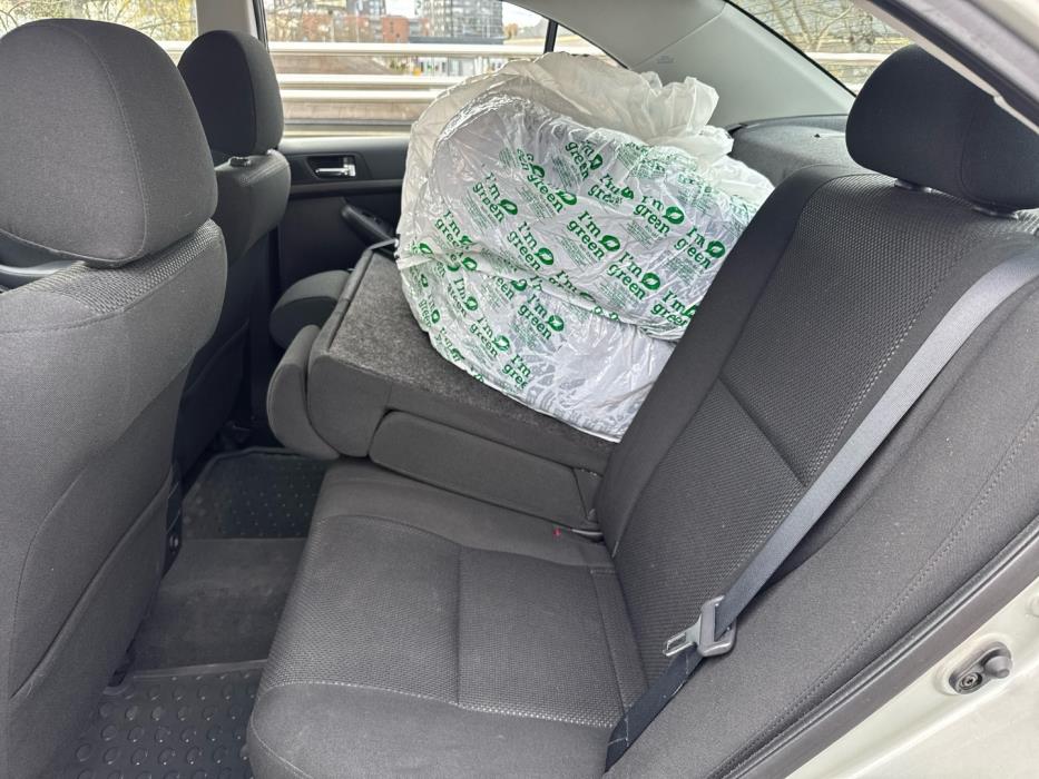 TOYOTA Avensis 2004