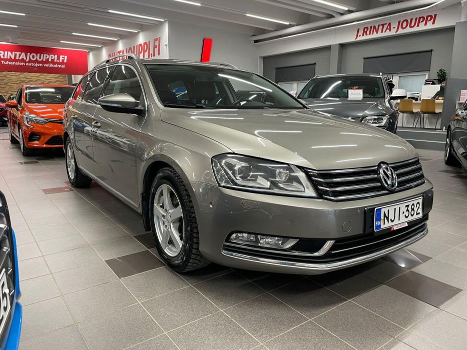 VOLKSWAGEN Passat 2014