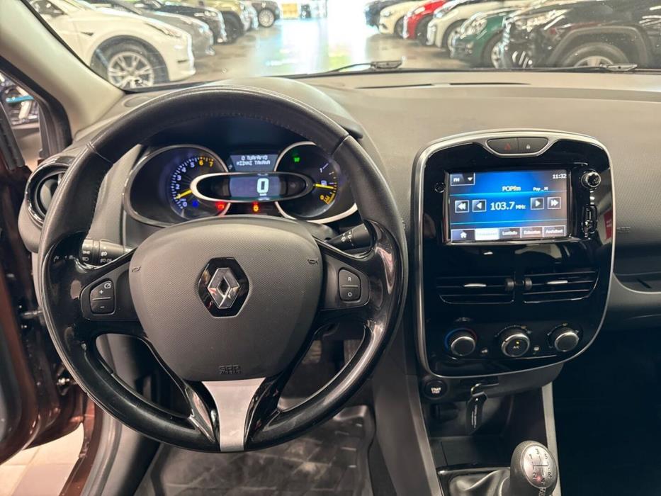 RENAULT Clio 2015