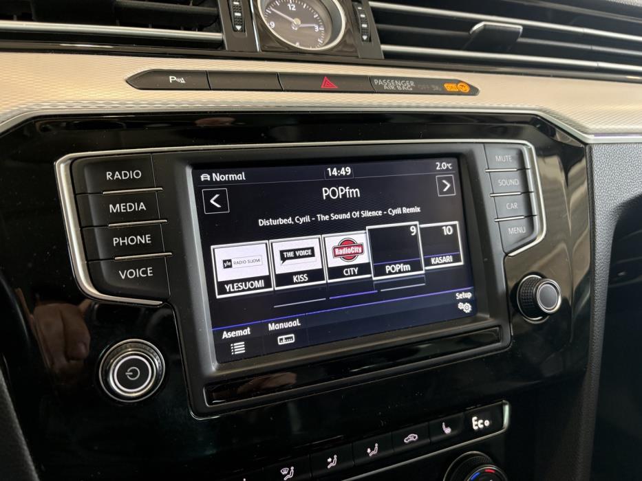 VOLKSWAGEN Passat 2017