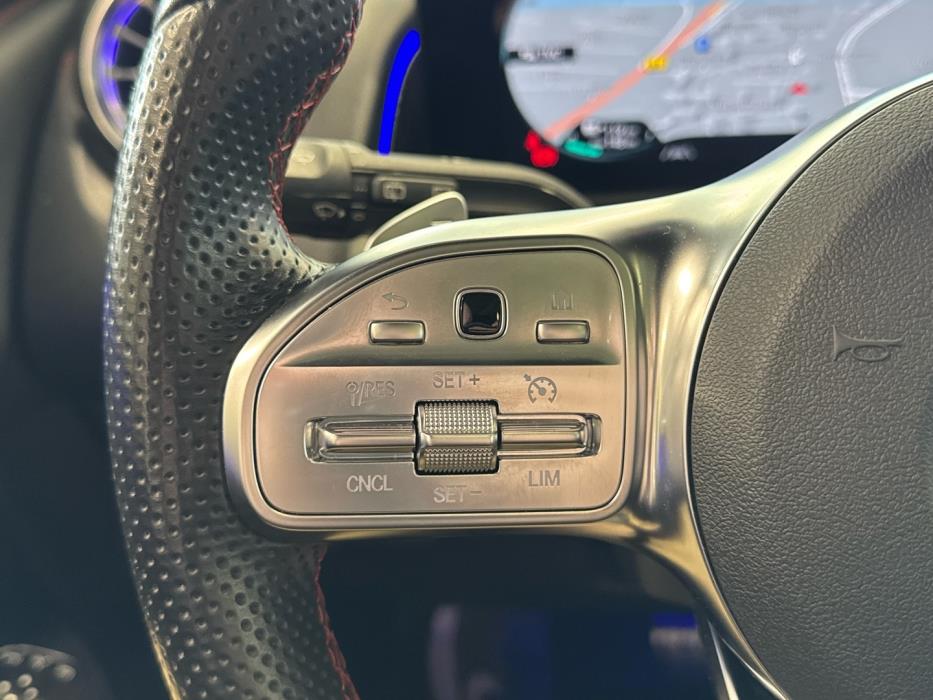 MERCEDES-BENZ EQB 2023
