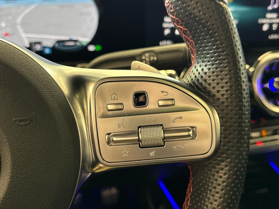 MERCEDES-BENZ EQB 2023