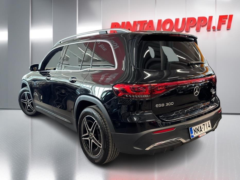 MERCEDES-BENZ EQB 2023
