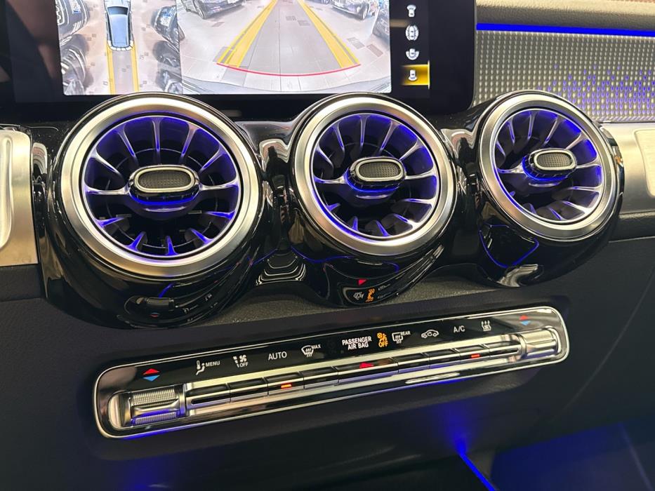 MERCEDES-BENZ EQB 2023