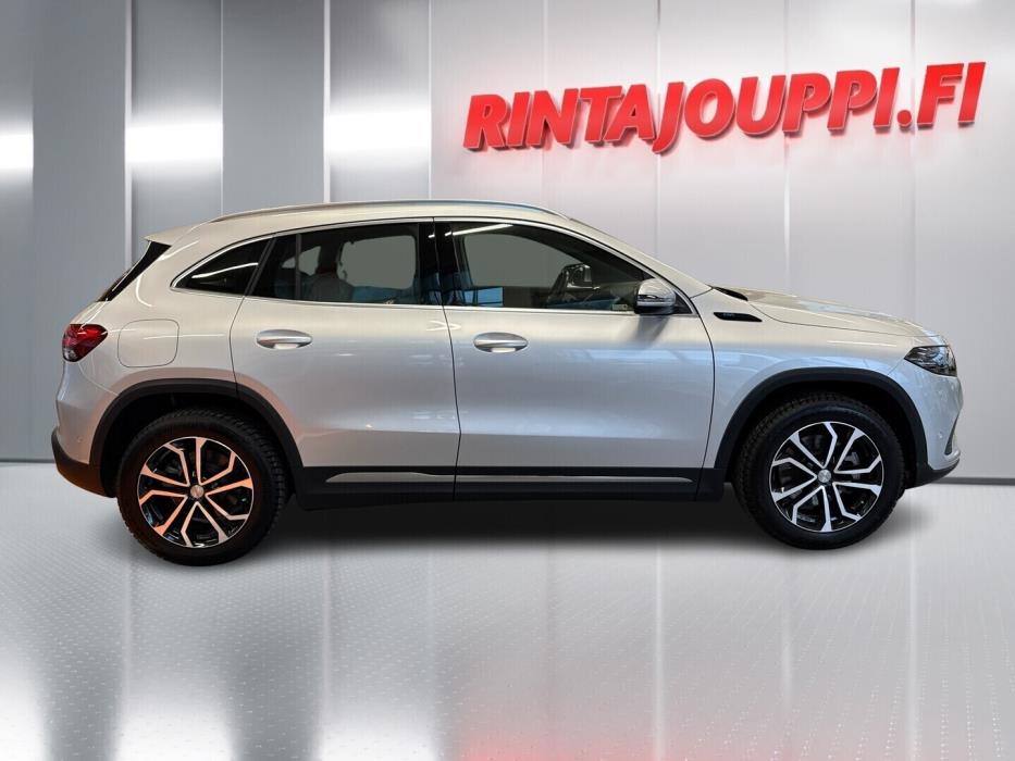 MERCEDES-BENZ EQA 2022