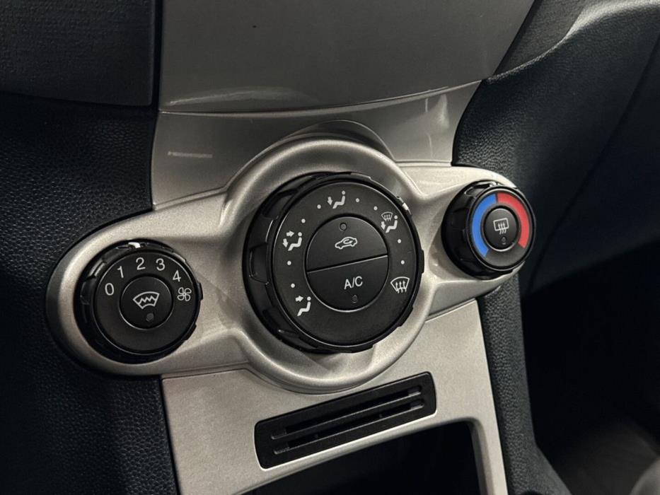 FORD Fiesta 2010