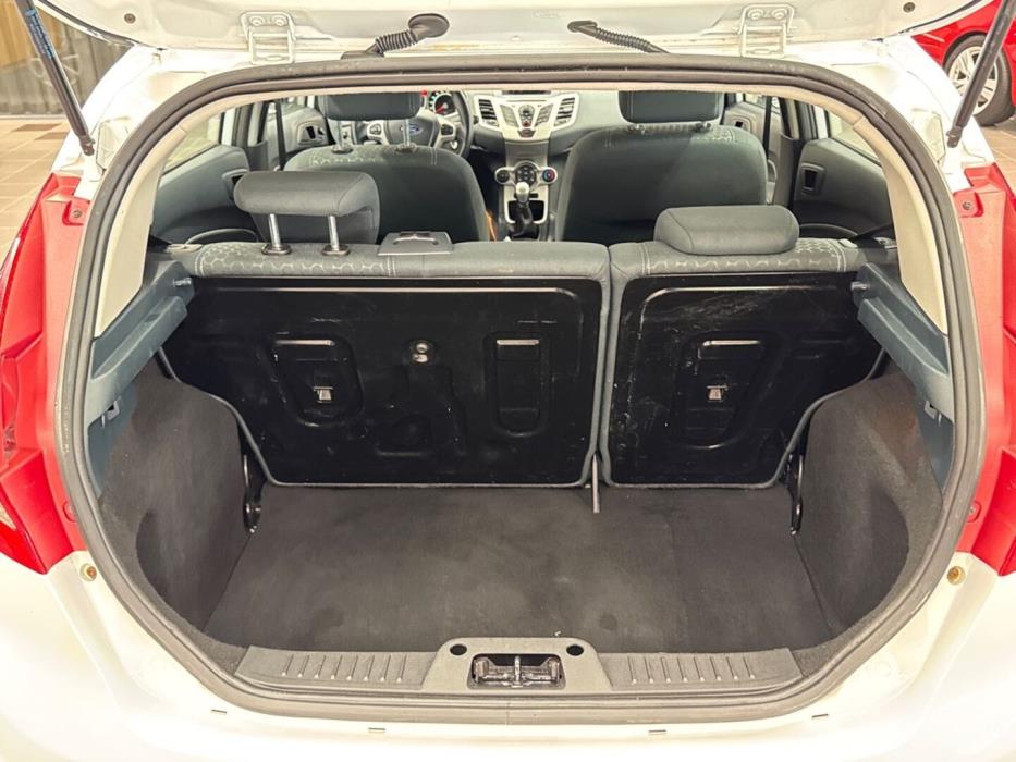 FORD Fiesta 2010