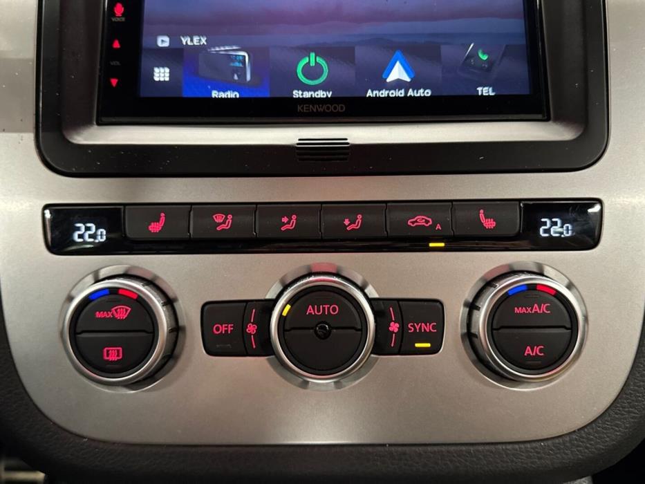 VOLKSWAGEN Scirocco 2014