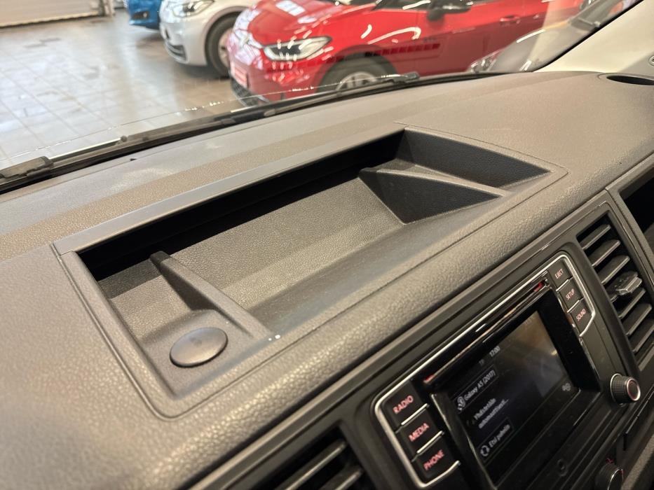 VOLKSWAGEN Transporter 2017